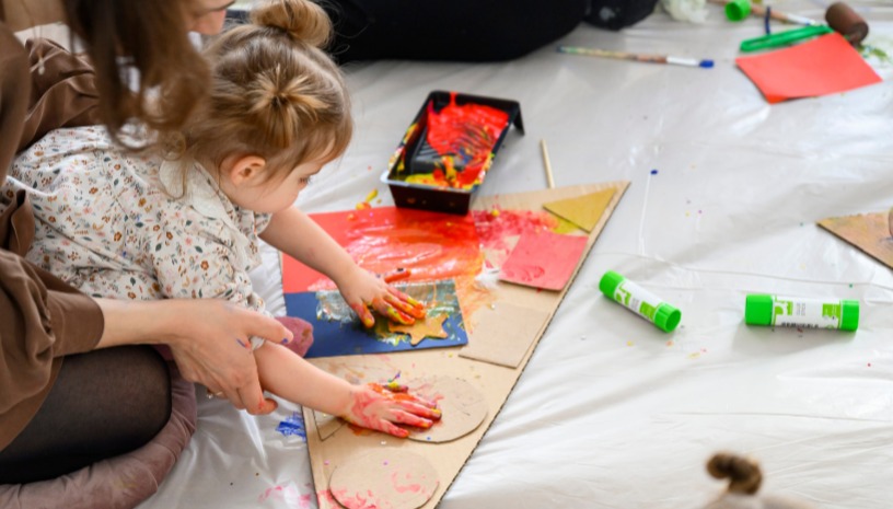 Τα χρώματα χορεύουν 