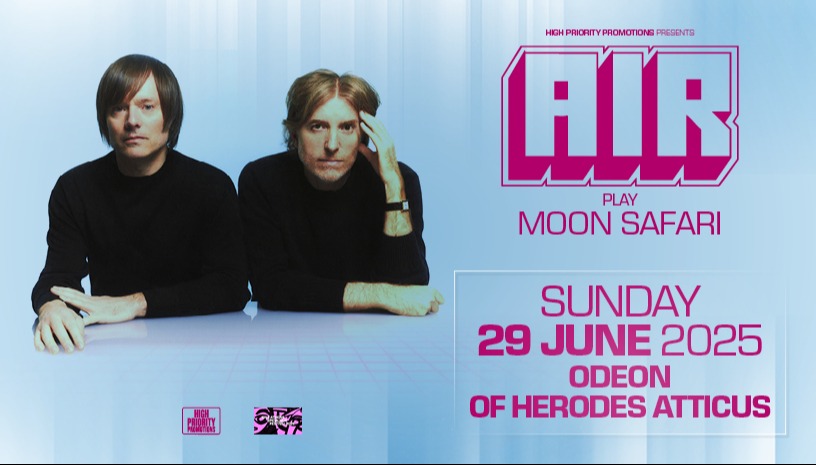 AIR play MOON SAFARI