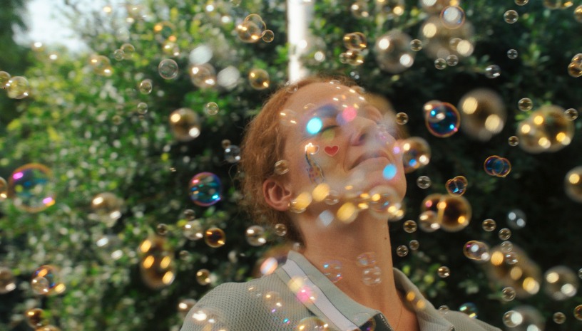 Σμαράγδα | Smaragda - I Got Thick Skin and I Can’t Jump - Αιμίλιος Αβραάμ (38ο Πανόραμα Ευρωπαϊκού Κινηματογράφου)